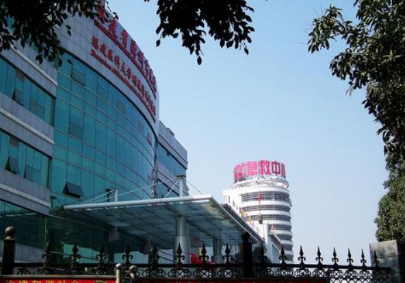 漳州市醫(yī)院牙科怎么樣?2024漳州市醫(yī)院牙科收費表