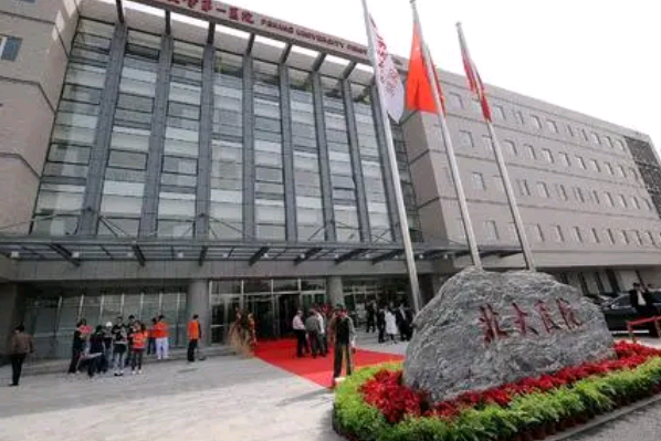 北大醫(yī)院牙科醫(yī)生有哪些_技術(shù)怎么樣