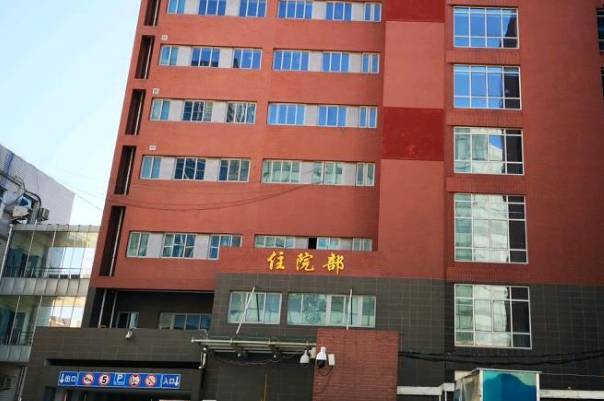 2024北京二院種牙價格_種牙的好處與危害