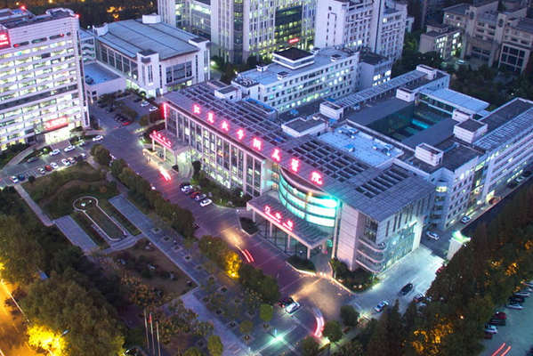 江蘇大學附屬醫(yī)院口腔科牙齒種植怎么樣_哪個醫(yī)生比較好