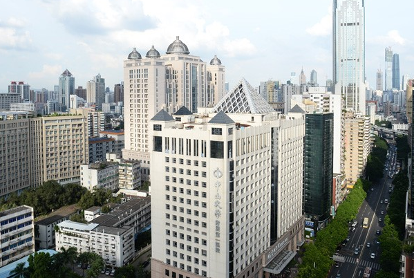 中山大學(xué)附屬第一醫(yī)院近視手術(shù)怎么樣?2024近視手術(shù)價格