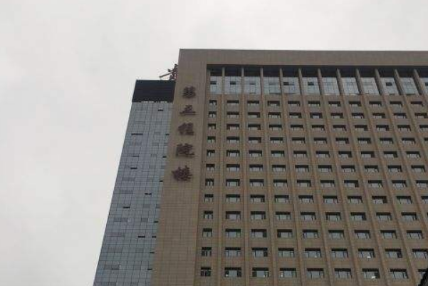 貴陽(yáng)醫(yī)學(xué)院附屬醫(yī)院光子嫩膚價(jià)格?光子嫩膚做幾次才能收縮毛孔