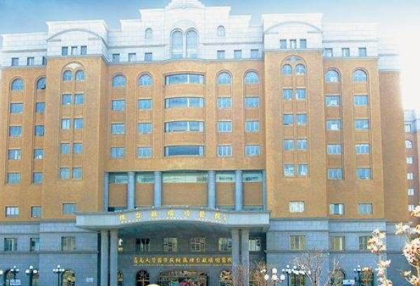 2024煙臺毓璜頂醫(yī)院飛秒激光價格?飛秒激光手術(shù)的利弊