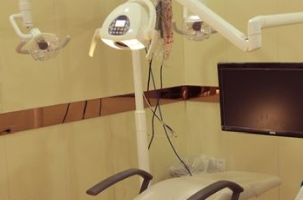 杭州植得口腔門(mén)診部前牙種植怎么樣?醫(yī)生介紹_案例分享