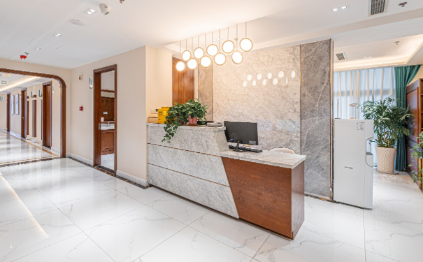 重慶軍科整形美容醫(yī)院玻尿酸填充一年親測(cè)案例全解|技術(shù)特色怎么樣?費(fèi)用多少