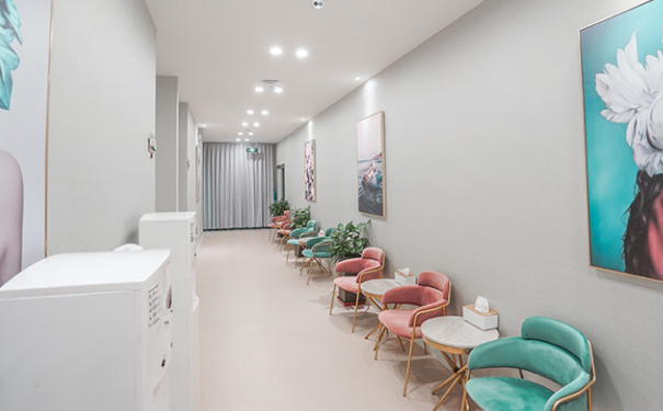 南關(guān)久諾美醫(yī)療美容門診部耳朵矯正費(fèi)用查詢?技術(shù)優(yōu)點(diǎn)怎么樣?