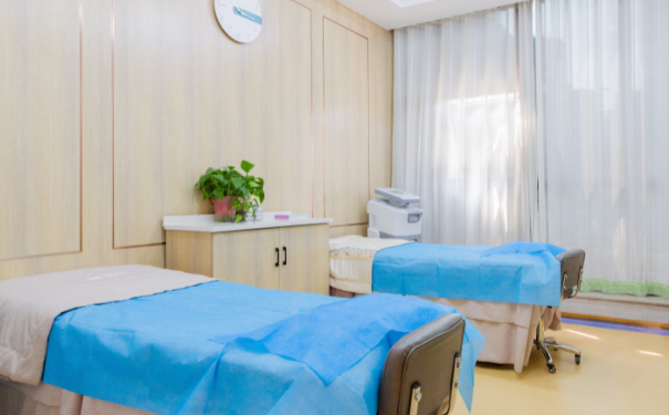 大連馬瀧綜合門診部招風耳矯正技術(shù)怎么樣?90天恢復(fù)案例