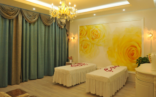 天津惟拉亞太醫(yī)療美容做雙眼皮技術(shù)評測怎么樣?術(shù)后半年案例&多少錢