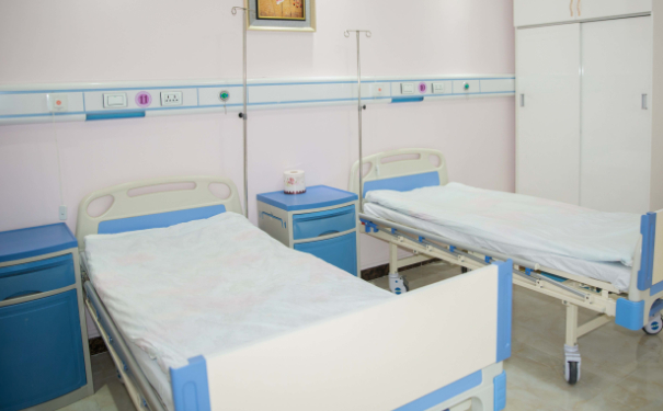 成都美萊醫(yī)學(xué)美容醫(yī)院植發(fā)術(shù)后半年經(jīng)典案例&價(jià)格明細(xì)?