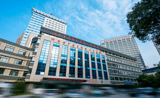 河南中醫(yī)藥大學(xué)第一附屬醫(yī)院王超凡抗衰除皺術(shù)后三個月求美案例(效果怎么樣?技術(shù)特色)