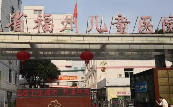 福州兒童醫(yī)院膠原蛋白豐鼻唇溝術后三個月經(jīng)典案例(效果怎么樣?技術點評)