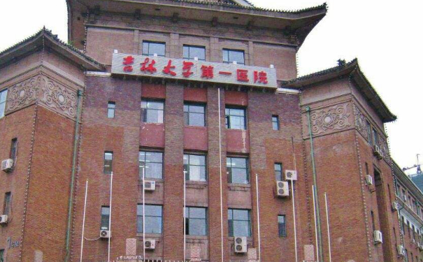 吉林大學(xué)第一醫(yī)院張可佳雙眼皮開眼角案例分享&技術(shù)怎么樣?